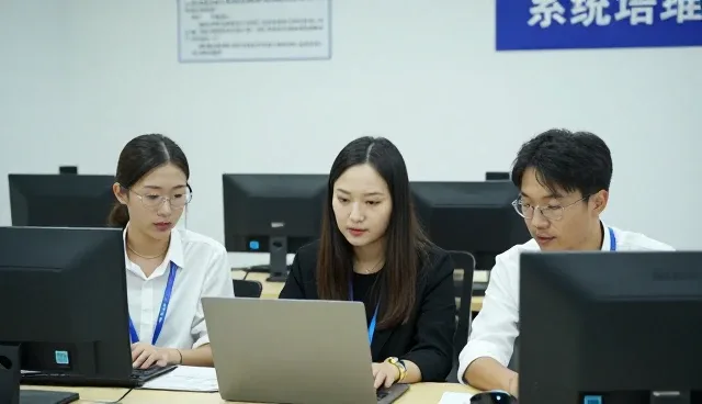 系统运维正从传统模式向智能化演进